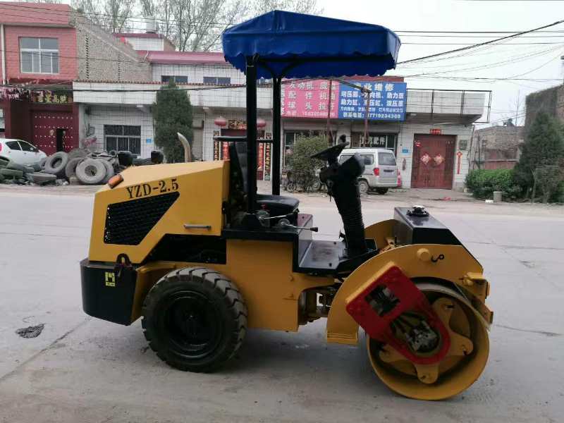 廣東路面壓實(shí)壓路機(jī) 減震壓路機(jī) 單輪 雙輪壓路機(jī)