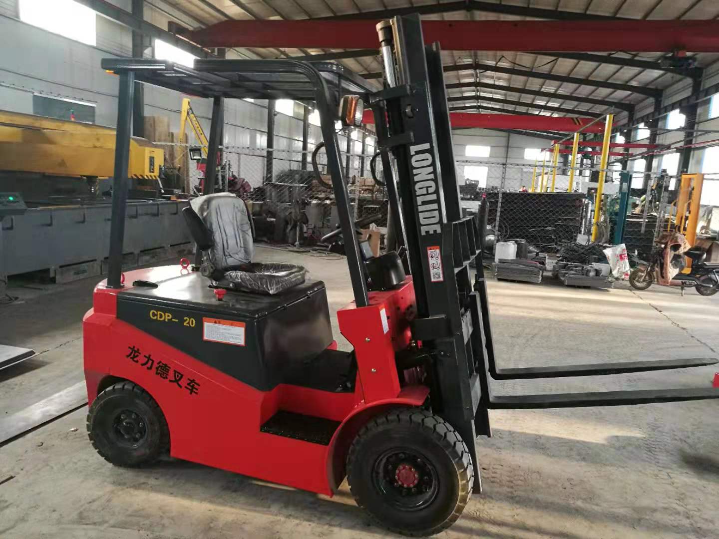 德州 龍力德CPD-20T 助力轉(zhuǎn)向電動(dòng)叉車 環(huán)保叉車