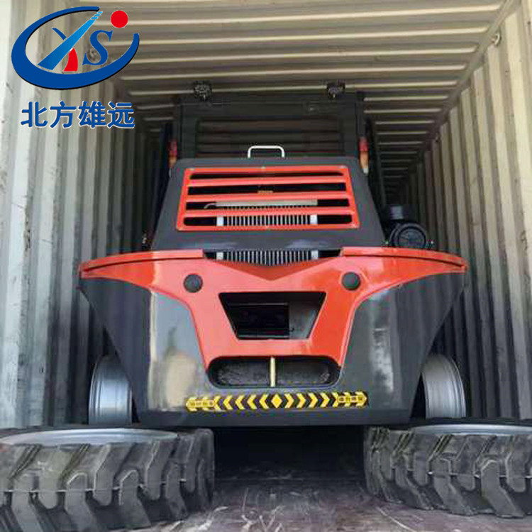 北方雄遠一體式柴油越野叉車行業(yè)領先