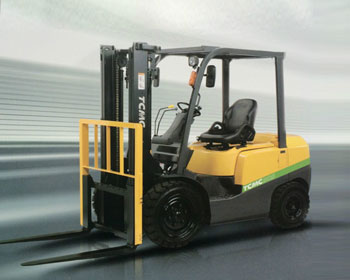 平衡重式內(nèi)燃叉車 3.0噸（加強(qiáng)型）FD-30S