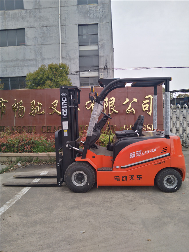 暢馳：電動(dòng)叉車(chē)CPD-3.0