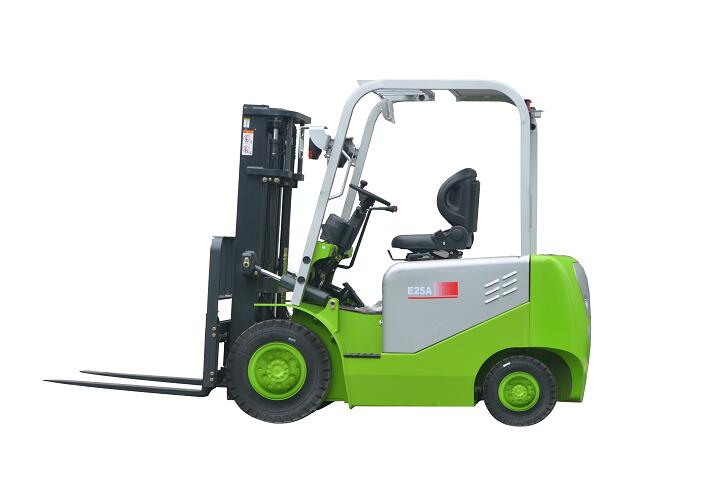 升格：四支點(diǎn)平衡重式叉車(chē)