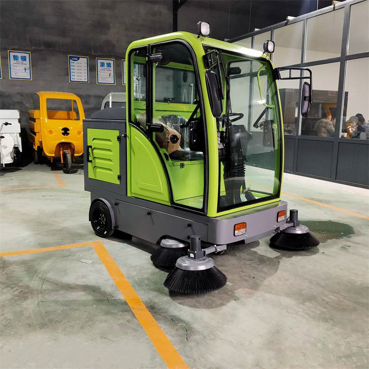 出售駕駛式純電動掃地車 四川電動掃地車價格 路清掃車