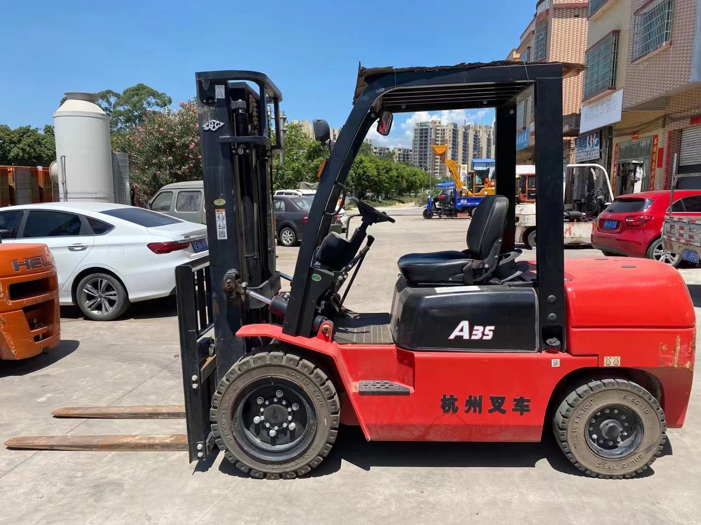 供應(yīng)杭州叉車，內(nèi)燃叉車，A系列3-3.5噸高通過(guò)性內(nèi)燃叉車