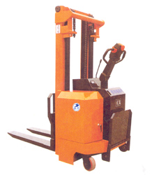 無錫藍(lán)鳥CCD系列1.5噸全自動堆高車 CCD1.5