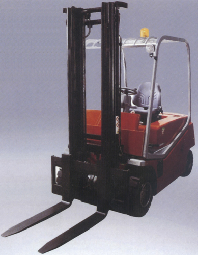 瑞典比特(BT)3.5噸四輪電動平衡重叉車 CBE35