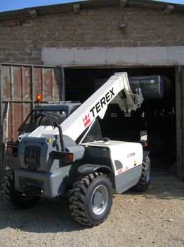 美國德雷克斯叉車（Terex）2.5噸伸縮臂叉車 TEREX Agrilift 625 Telehandler