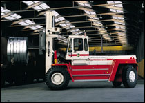 瑞典斯維叉車(chē)(SVETRUCK)18噸用于叉鋁材的叉車(chē) 18120-36