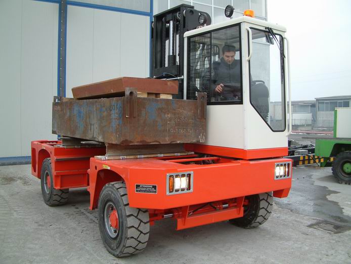 上海范特仕側(cè)面叉車 側(cè)面叉車