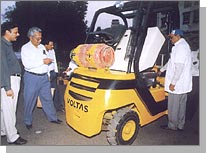 印度沃爾塔斯叉車(VOLTAS)液化氣平衡重叉車 液化氣叉車