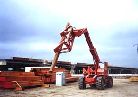 加拿大升王叉車(chē)(LIFTKING)20000磅木材抓舉專(zhuān)用搬運(yùn)叉車(chē) LK200R