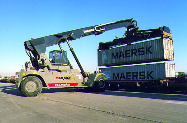 美國米杰克叉車(Mi-Jack)內(nèi)燃集裝箱正面吊 MJ 60 RS RailPacker