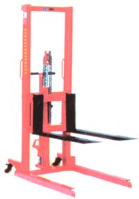 手動(dòng)液壓堆高機(jī) CTY0.5T
