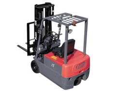 臺勵福三支點電動叉車 FBT15～18規(guī)