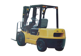 杭叉內(nèi)燃叉車(chē)  