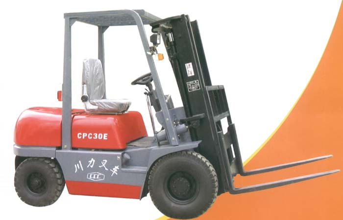 四川成叉3噸內(nèi)燃雙燃料平衡重叉車(chē) CPQD30E