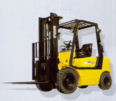 現(xiàn)代平衡重式內(nèi)燃叉車(chē)(2.0,2.5,3.0噸)  HDF20-5/HDF25-5/HDF30-5