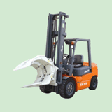 寶驪帶屬具叉車  