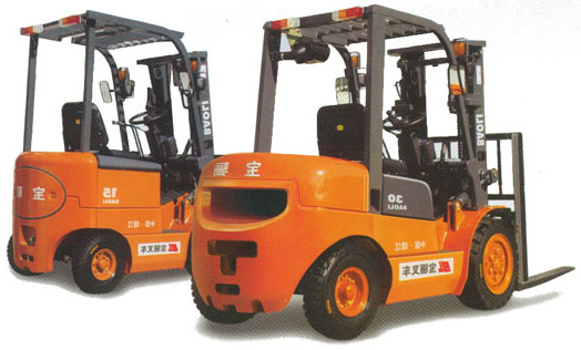 寶驪 2-3T 平衡重式內(nèi)燃叉車  