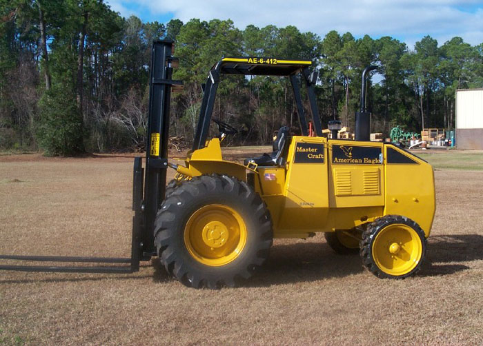 美國Master Craft6,000磅重型越野叉車 AE-6332