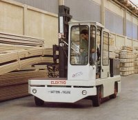 意大利BP3噸電動(dòng)側(cè)面叉車 HT3EL