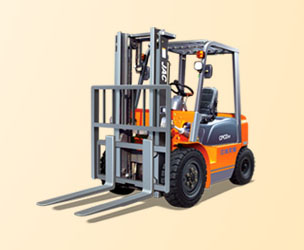 江淮重工1.5噸內(nèi)燃柴油平衡重叉車 CPCD15