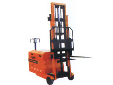 配重式全電動(dòng)堆高車 GSA-10