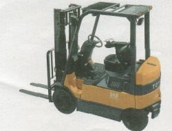 美國豐田叉車(TOYOTA)7FBMF25平衡重三掄電動叉車 7FBMF25