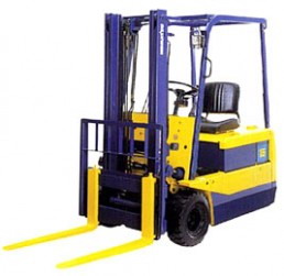 小松叉車（美國）FB18M-3平衡重式三輪電動叉車 FB18M-3
