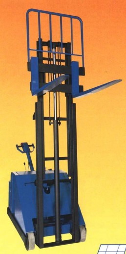 美國藍(lán)巨(BLUE GIANT)LTW series步行式電動(dòng)堆高機(jī) LTW series