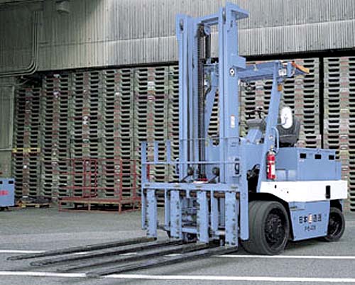 日本神鋼重型內(nèi)燃平衡重叉車(三)
