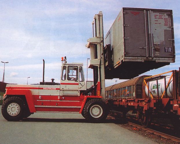 德國(guó)Deutruck集裝箱平衡重叉車 28120