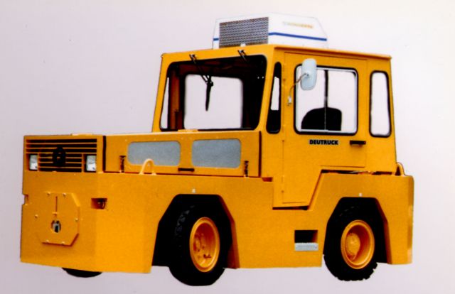 德國Deutruck DD 120內(nèi)燃牽引車 DD 120