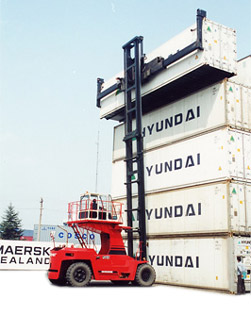 廣州天力:大連五層空箱作業(yè)叉車 FD210