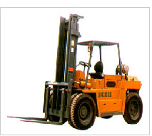 四川現(xiàn)代內(nèi)燃叉車 　