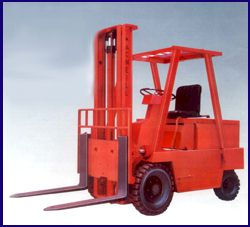 印度麥克倫爾（Macneill）Counter Balanced Electronic Forklift Trucks