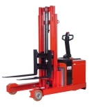法國(LOC)GPFR : Conterbalanced electric stacker reach mast GPFR : 1300 - 1600 kg