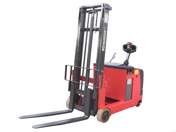 電動(dòng)叉車(chē)(無(wú)叉腿配重型堆高叉車(chē)) TB-BS型