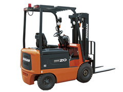 斗山B15Se~20SCe 四輪電動(dòng)平衡重叉車 B15Se~20SCe