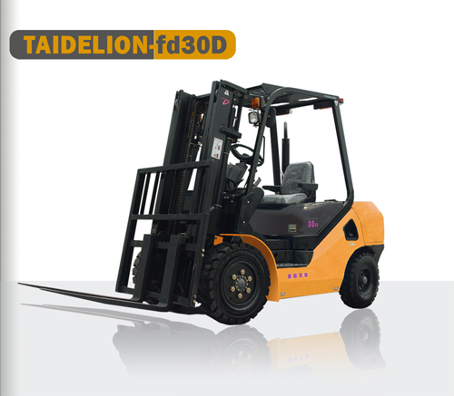 泰德雄獅FD30D型內(nèi)燃平衡重式叉車 FD30D