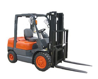 TU叉車 FD30T