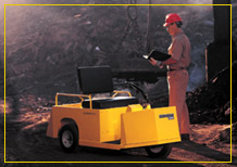 美國卡西曼(Cushman)Minute Miser 320多功能運(yùn)載牽引車 Minute Miser 320
