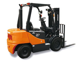 斗山D20Se,D25Se,D30Se內(nèi)燃平衡重叉車 D20Se,D25Se,D30Se(PLUS)