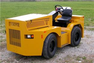 美國Taylor-Dunn TC-100 / 120牽引車 TC-100 / 120