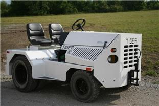 美國Taylor-Dunn TC-30 / 60牽引車 TC-30 / 60