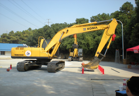 廈工挖掘機(jī) XG822LC