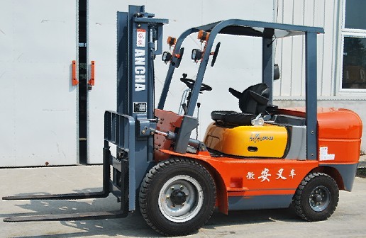 供應(yīng)2噸叉車3米 CPC_20