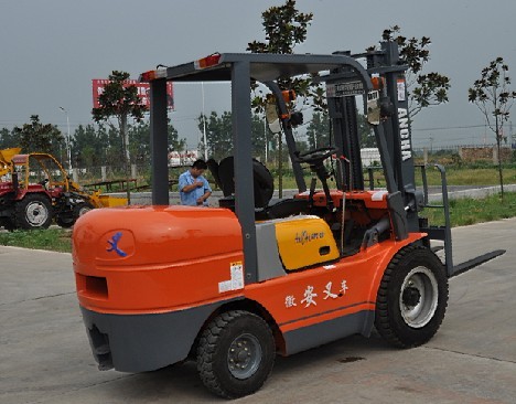 供應(yīng)2噸叉車3米 CPC_20