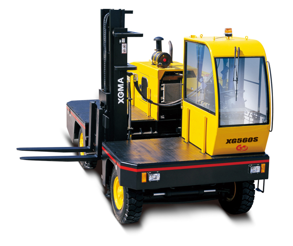 廈門廈工新型6噸內(nèi)燃側(cè)面叉車