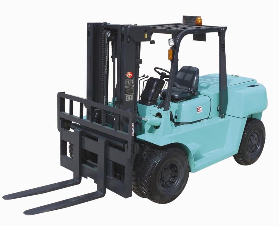 大連叉車(chē)6噸內(nèi)燃平衡重叉車(chē)